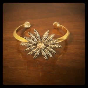 House of Harlow 1960 Rhinestone flower cuff gold